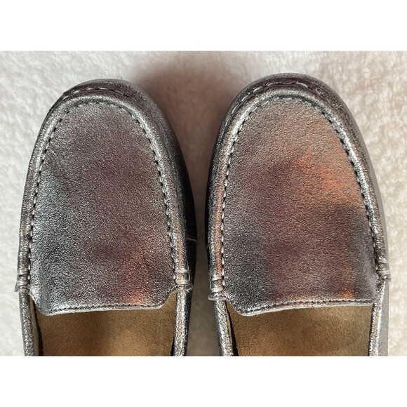 Vionic Silver Loafers - Picture 4 of 8
